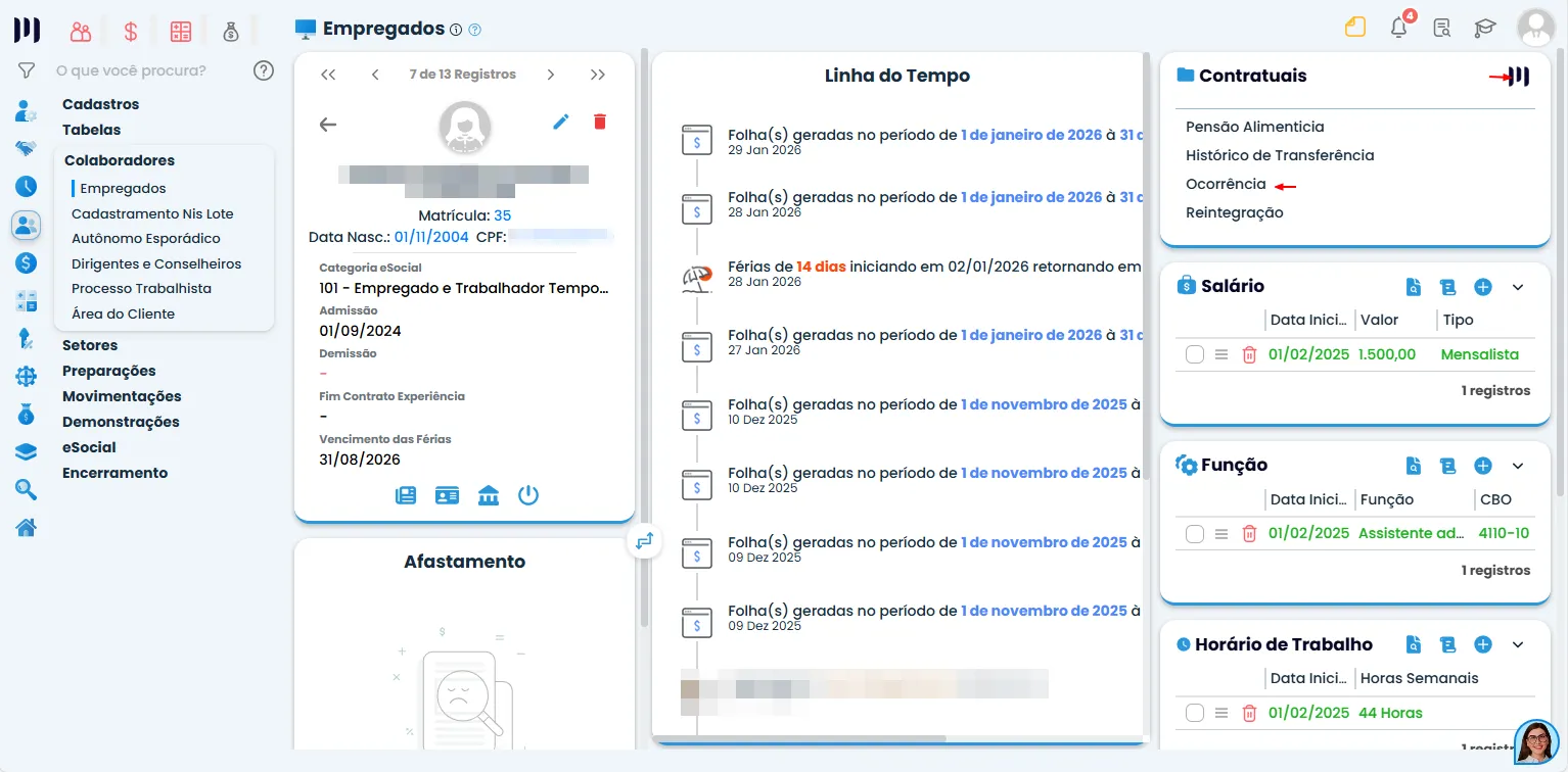 Tela do Sistema Contábil Makro com cadastro de empregado e menu contratuais destacando ocorrências disciplinares e histórico funcional do colaborador.