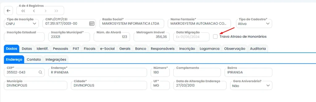 A imagem mostra como travar clientes que possuem inadimplência no seu escritório contábil