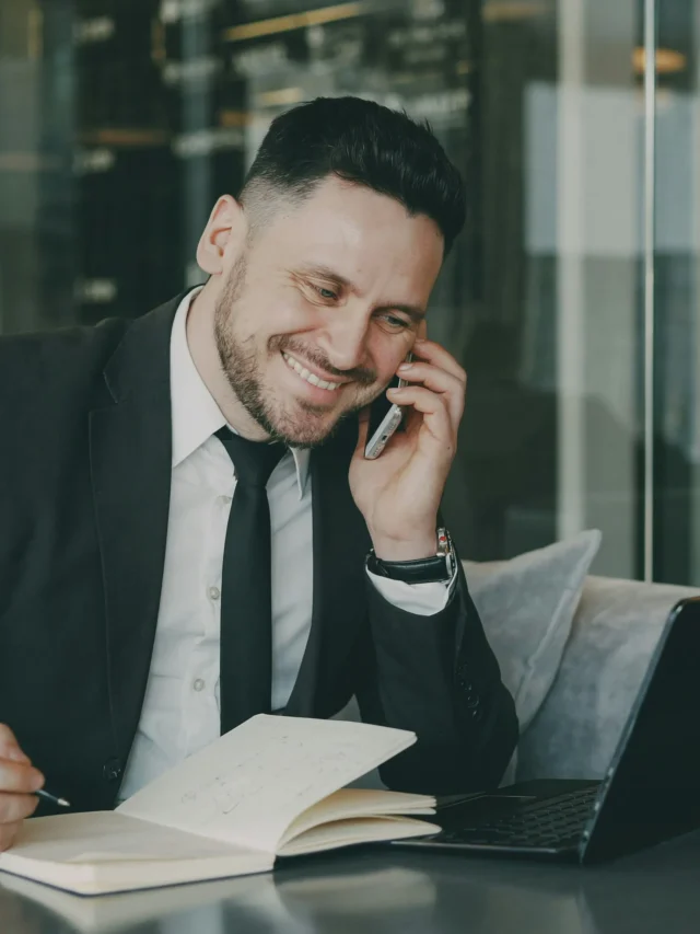 Essa imagem é uma capa de um web stories sobre : marketing de relacionamento