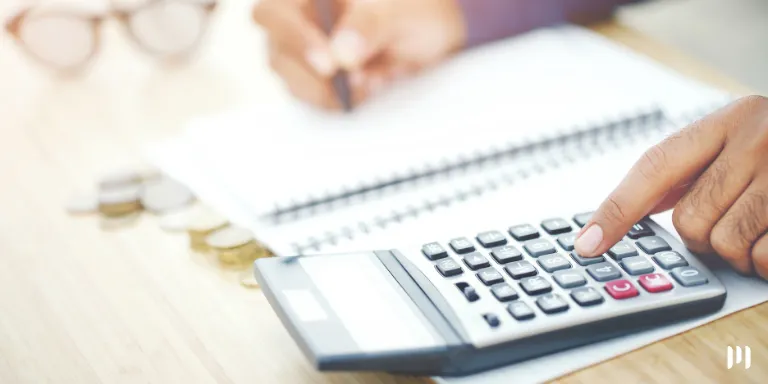 O cálculo do PIS e Cofins define a base sobre a qual as empresas pagam as contribuições. Com o STF, o ISS deixa de entrar nessa base.